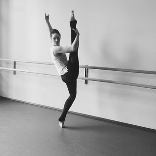 Jaclyn Betham feet photo 18