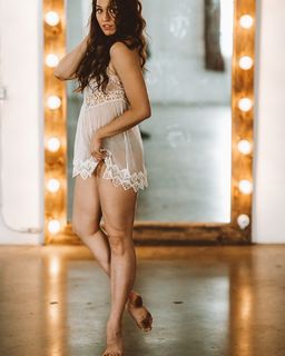 Jaclyn Betham feet photo 15