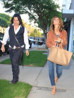 Jaclyn Smith feet photo thumbnail