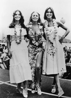 Jaclyn Smith feet photo thumbnail