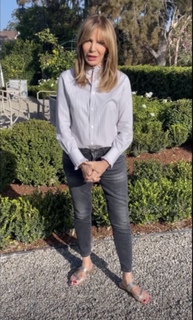 Jaclyn Smith feet photo thumbnail