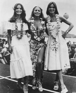 Jaclyn Smith feet photo thumbnail