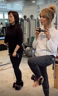 Jaclyn Smith feet photo thumbnail