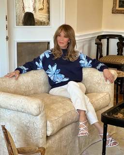 Jaclyn Smith feet photo thumbnail
