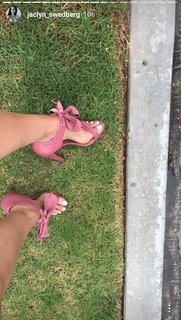Jaclyn Swedberg feet photo 1