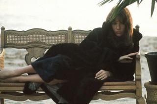 Jacqueline Bisset feet photo thumbnail