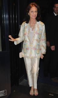 Jacqueline Bisset feet photo thumbnail