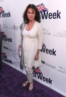 Jacqueline Bisset feet photo thumbnail