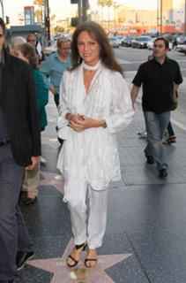 Jacqueline Bisset feet photo thumbnail