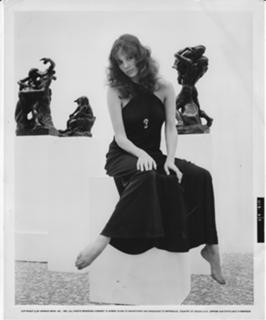 Jacqueline Bisset feet photo thumbnail