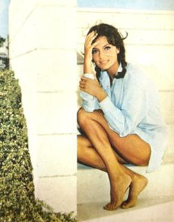 Jacqueline Bisset feet photo thumbnail