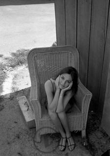 Jacqueline Bisset feet photo thumbnail