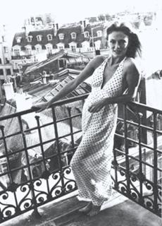 Jacqueline Bisset feet photo thumbnail