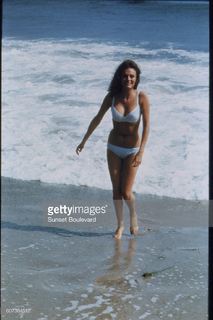 Jacqueline Bisset feet photo thumbnail
