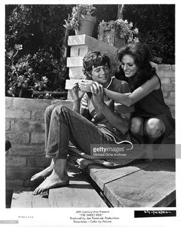 Jacqueline Bisset feet photo thumbnail