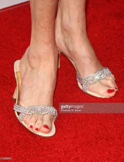 Jacqueline Bisset feet photo thumbnail