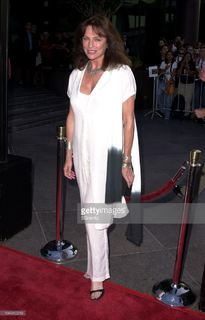 Jacqueline Bisset feet photo thumbnail