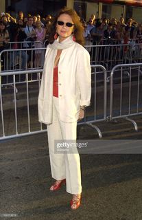 Jacqueline Bisset feet photo thumbnail