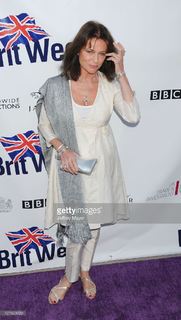 Jacqueline Bisset feet photo thumbnail