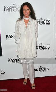 Jacqueline Bisset feet photo thumbnail