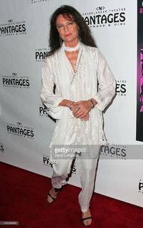 Jacqueline Bisset feet photo thumbnail