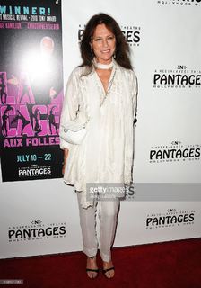 Jacqueline Bisset feet photo thumbnail
