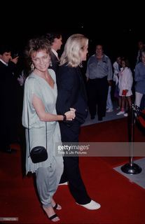 Jacqueline Bisset feet photo thumbnail