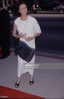 Jacqueline Bisset feet photo thumbnail