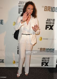 Jacqueline Bisset feet photo thumbnail