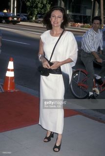 Jacqueline Bisset feet photo thumbnail