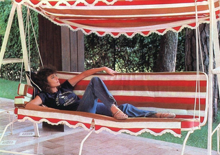 Jacqueline Bisset feet photo thumbnail