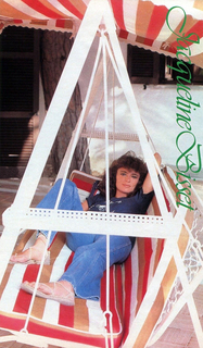 Jacqueline Bisset feet photo thumbnail