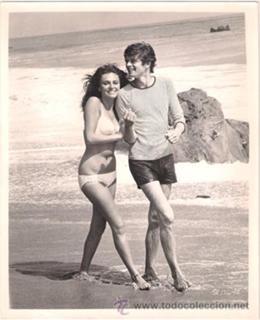 Jacqueline Bisset feet photo thumbnail