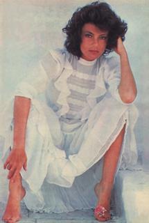 Jacqueline Bisset feet photo thumbnail