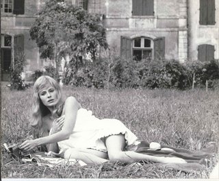 Jacqueline Bisset feet photo thumbnail