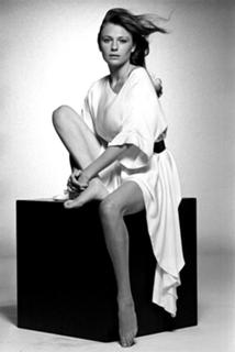 Jacqueline Bisset feet photo thumbnail