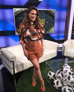 Jacqueline Bracamontes feet photo thumbnail