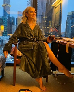 Jacqueline Felgate feet photo 18