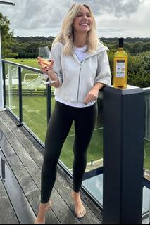 Jacqueline Felgate feet photo 3