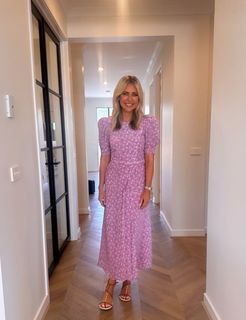 Jacqueline Felgate feet photo 8