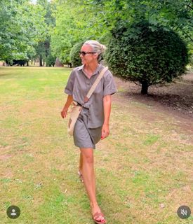 Jacqueline Felgate feet photo 2