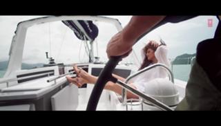 Jacqueline Fernandez feet photo thumbnail