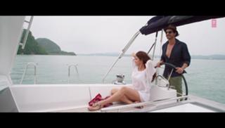 Jacqueline Fernandez feet photo thumbnail