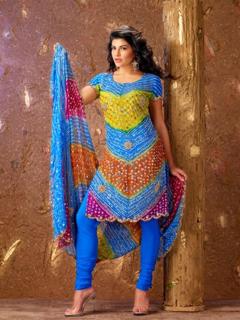 Jacqueline Fernandez feet photo thumbnail