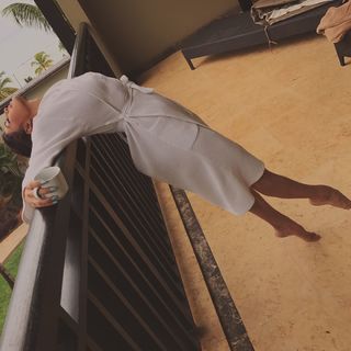 Jacqueline Fernandez feet photo thumbnail