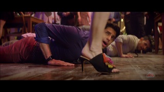 Jacqueline Fernandez feet photo thumbnail
