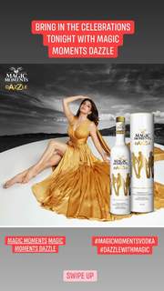 Jacqueline Fernandez feet photo thumbnail