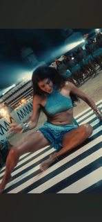 Jacqueline Fernandez feet photo thumbnail