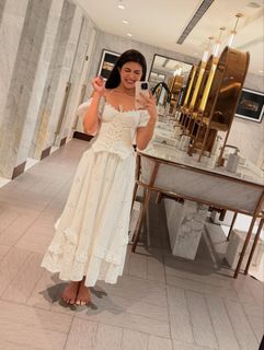 Jacqueline Fernandez feet photo 3