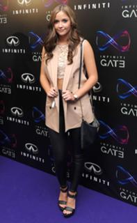 Jacqueline Jossa feet photo thumbnail